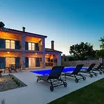 Banovi Comfortable Villa *
