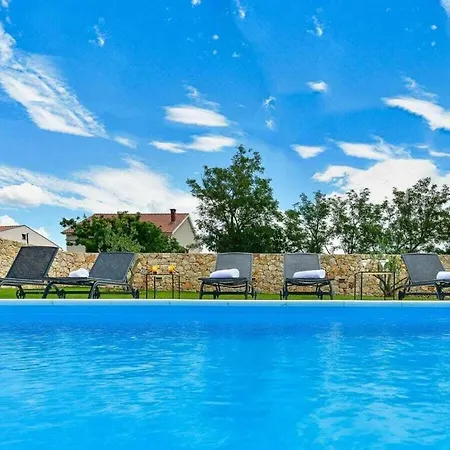 Banovi Comfortable *