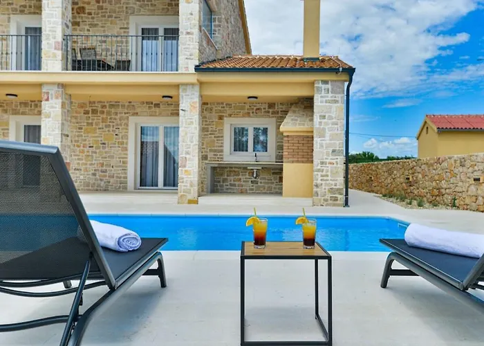 Banovi Comfortable Villa Vinjerac